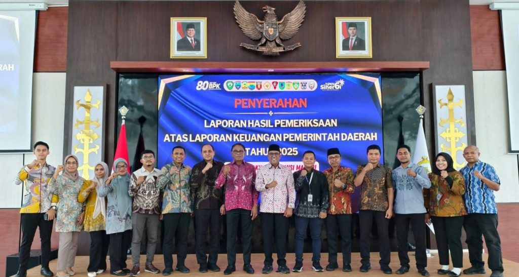 Penyerahan Laporan Hasil Pemeriksaan Atas Laporan Keuangan Pemerintah Daerah Tahun 2025